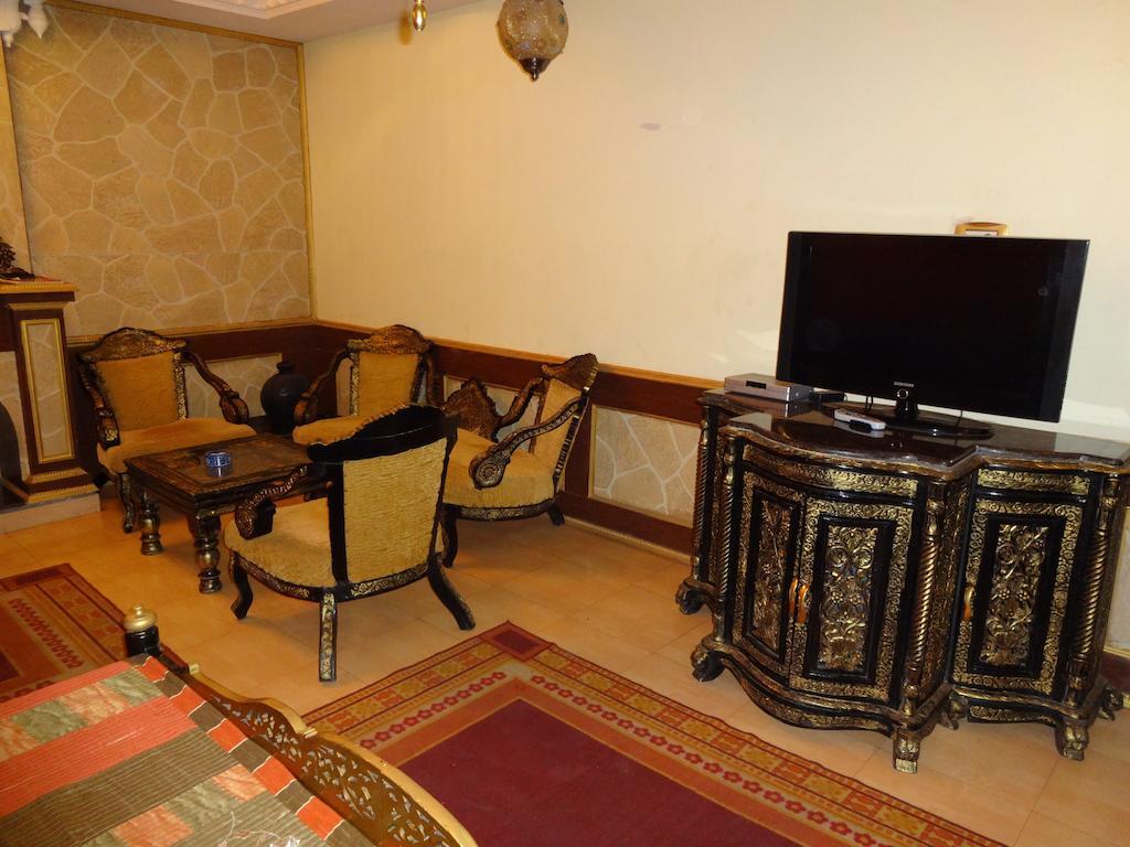 โชกี ธานี อินดัวร์ - ดิ เอธนิค วิลเลจ รีสอร์ต Hotel อินดอร์ ห้อง รูปภาพ